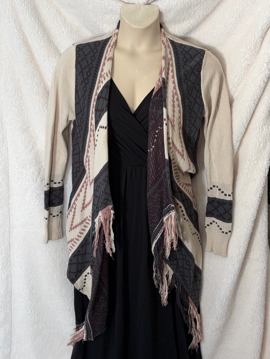 Jolt Sweaters - Jolt Open-Front Fringe Cardigan in Cream, Charcoal & Dusty Pink